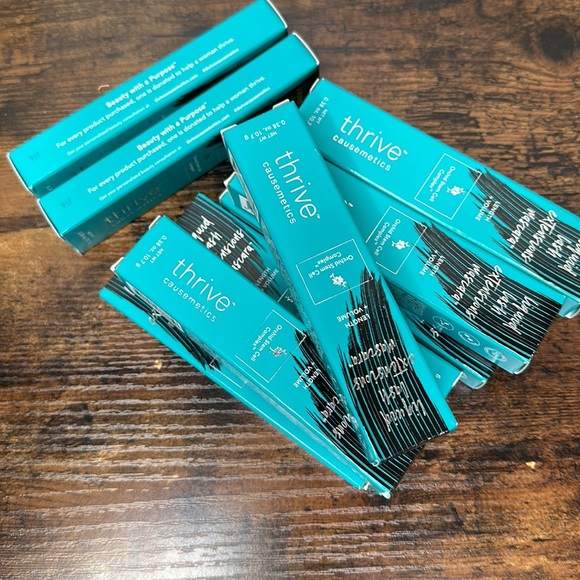 Brand NEW Never Opened! This is a (2) item bundle Thrive Cosmetics Mascara - Picture 12 of 14